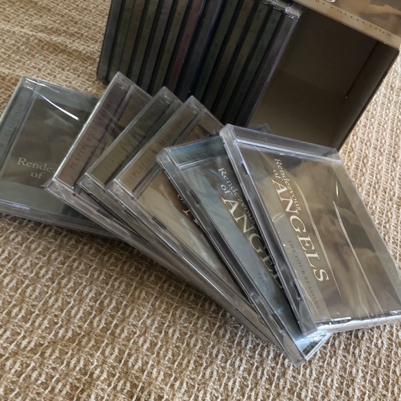 NIB Rendezvous of Angels platinum concert collection - Picture 6 of 16